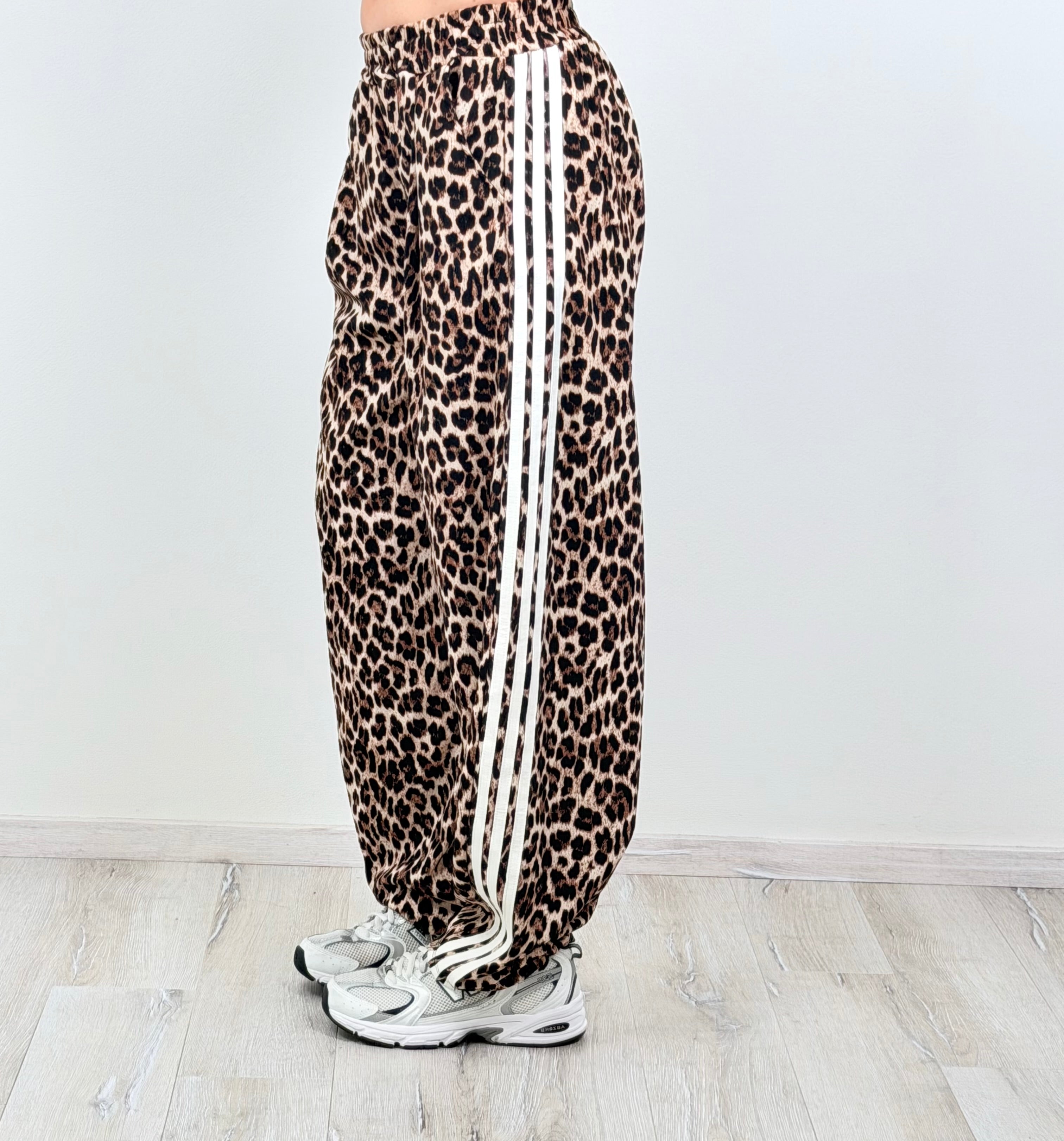 Panta Breaking senza molla macu riga bianca