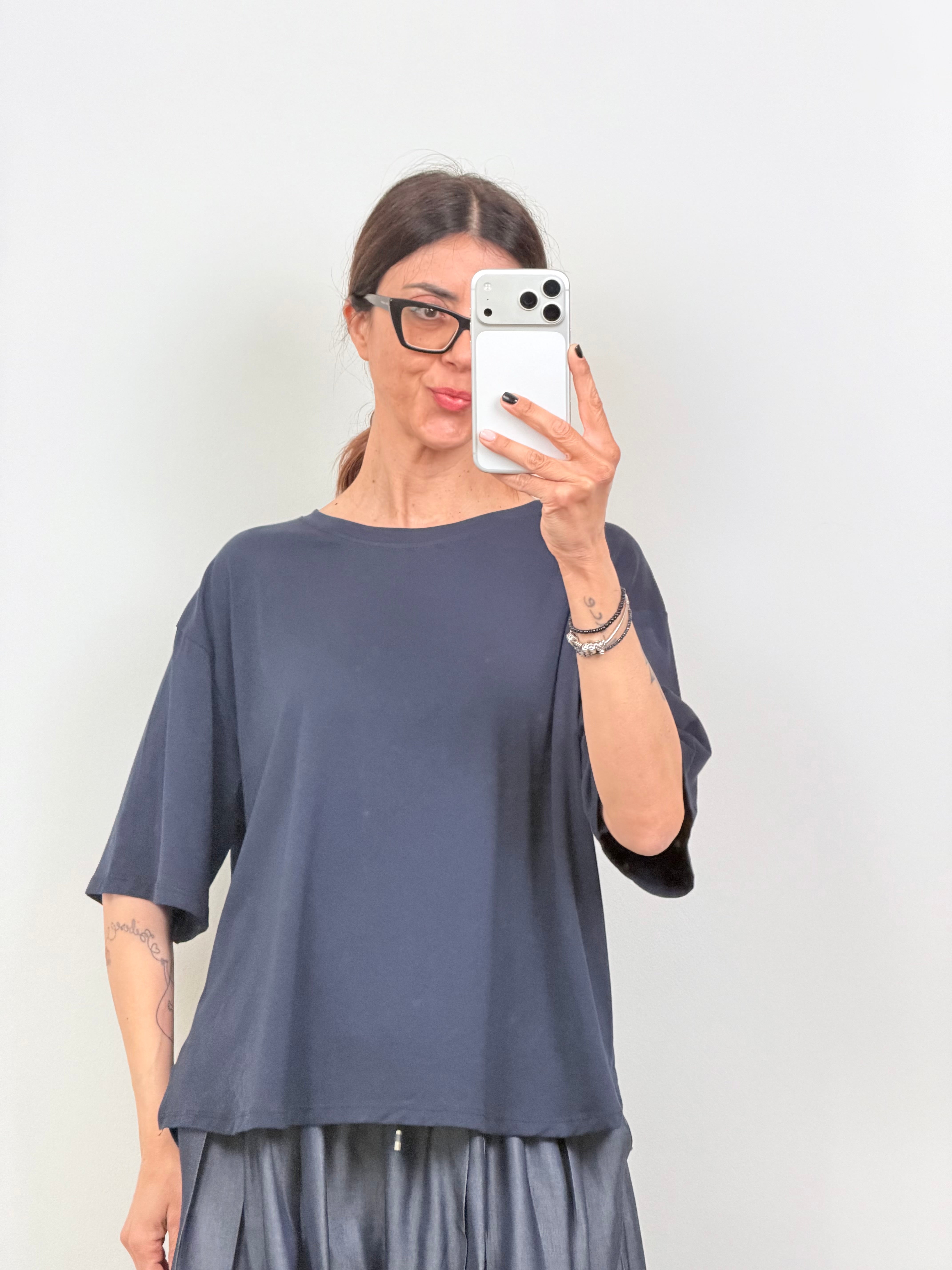 T-shirt basic over blu