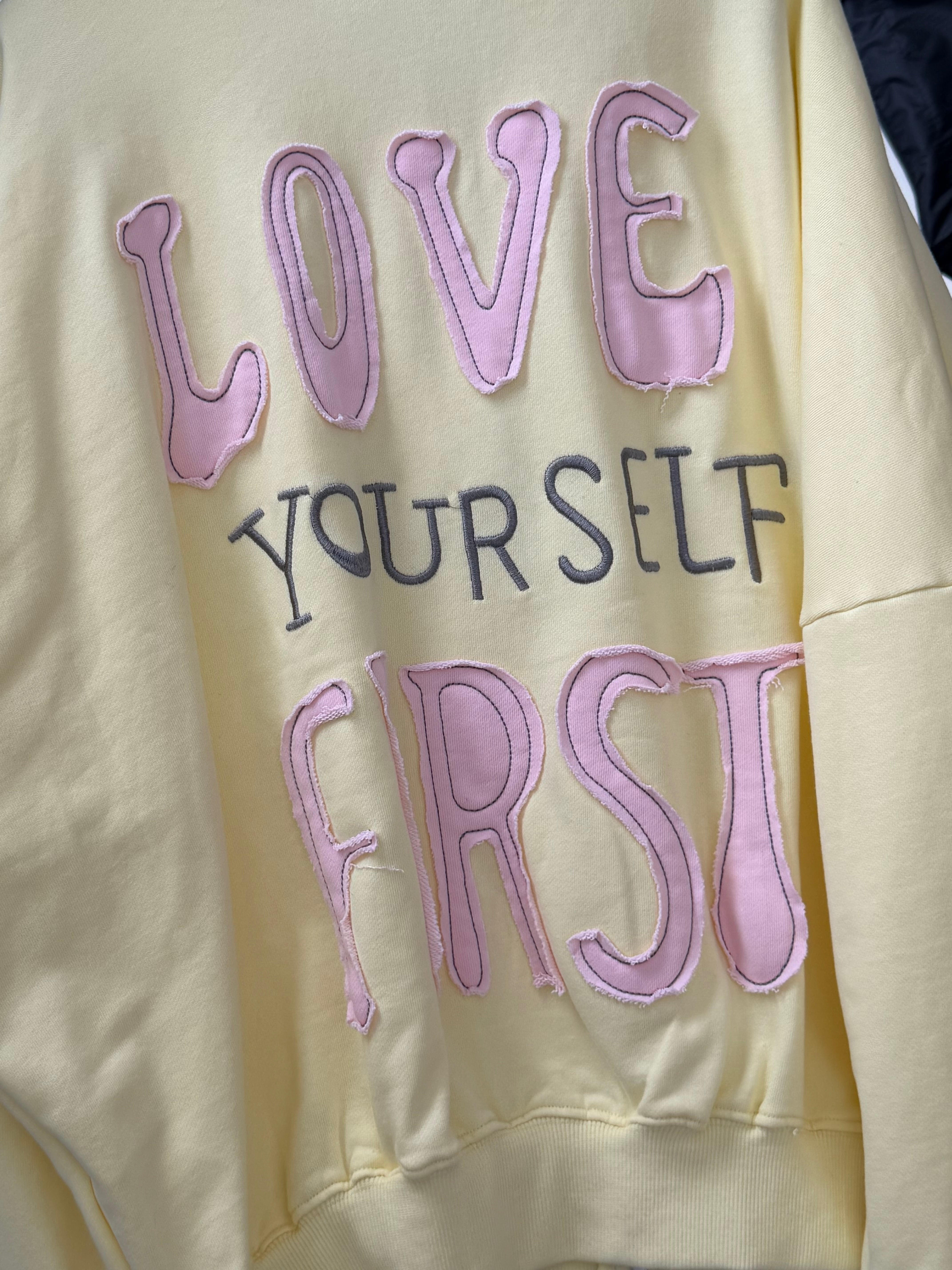 Felpa Love Yourself