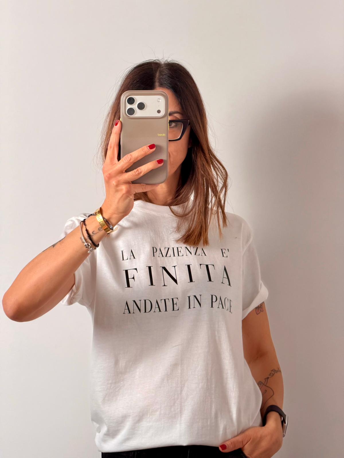 T-shirt La pazienza è finita andate in pace