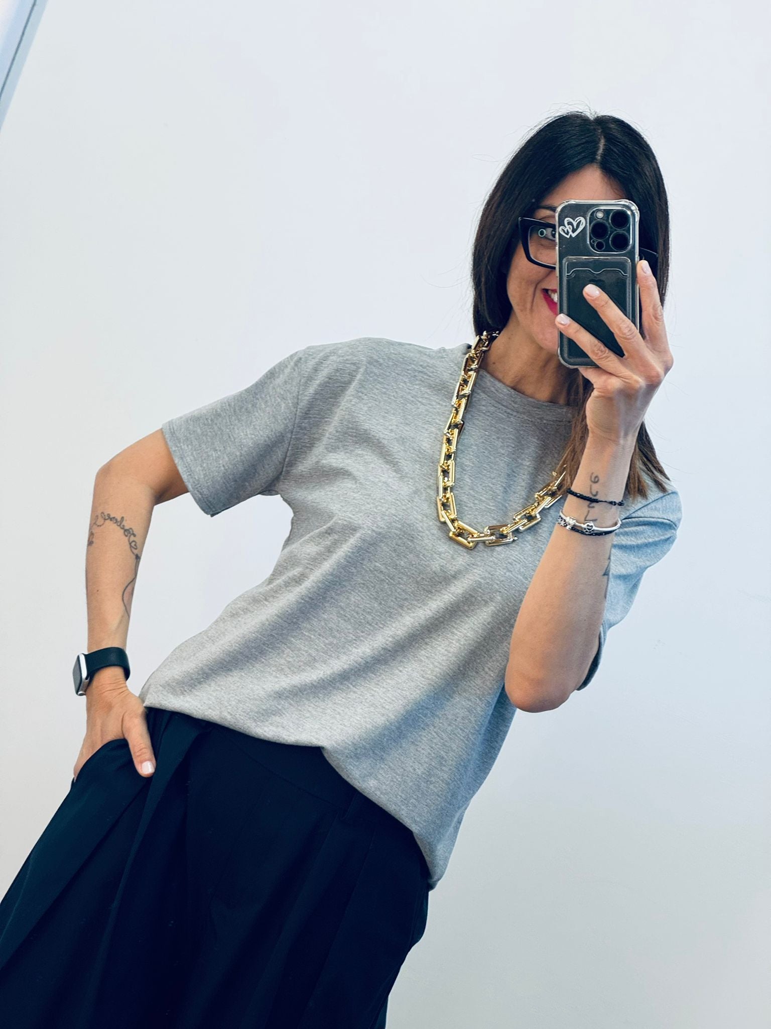 T-SHIRT CHAIN con collana catena in dotazione