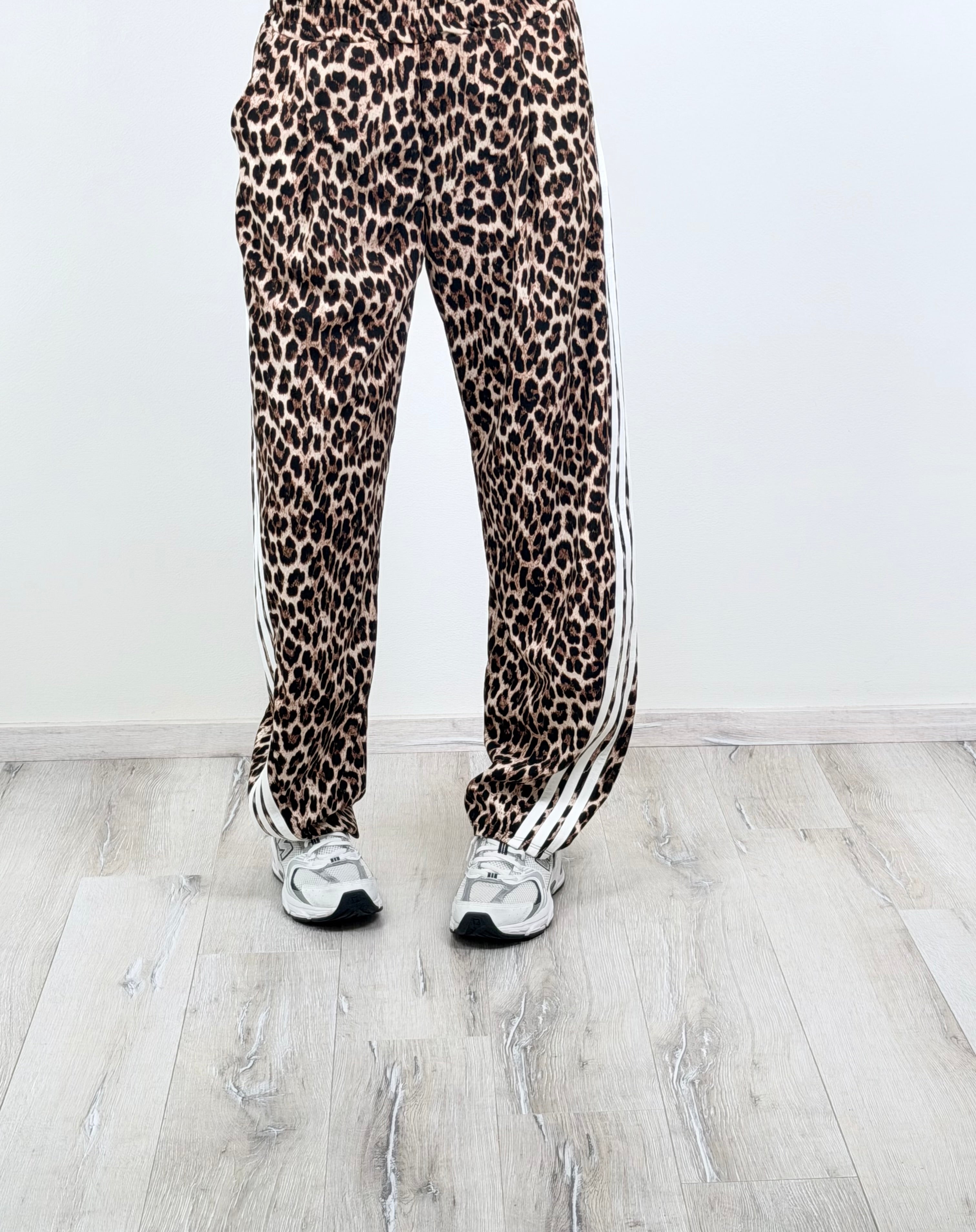 Panta Breaking senza molla macu riga bianca