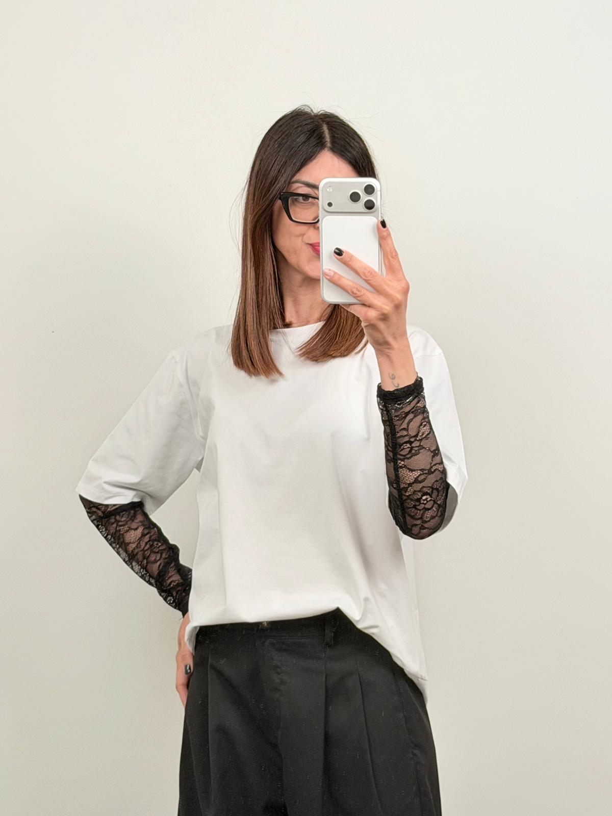T-shirt Lace