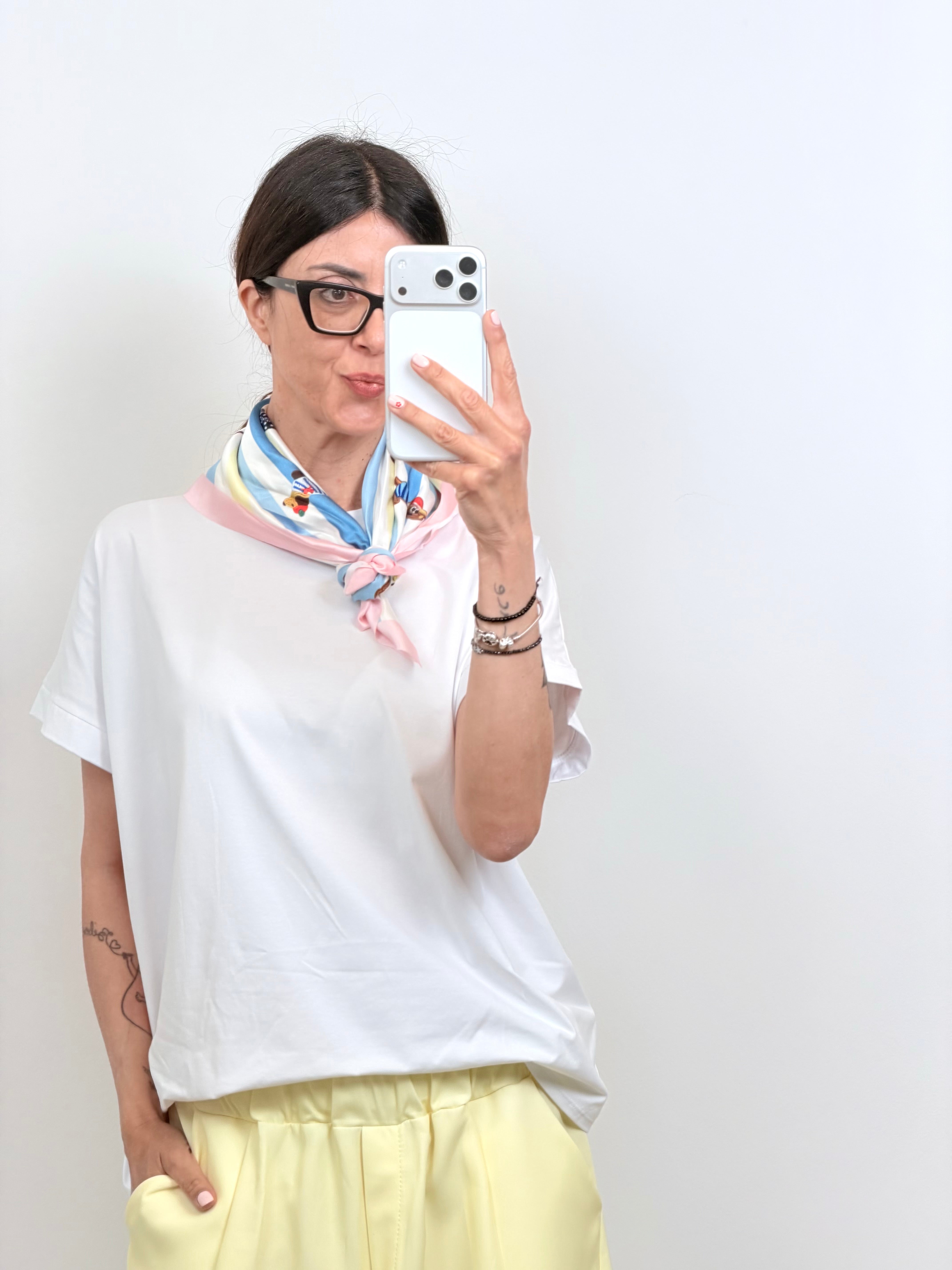 T-shirt Foulard