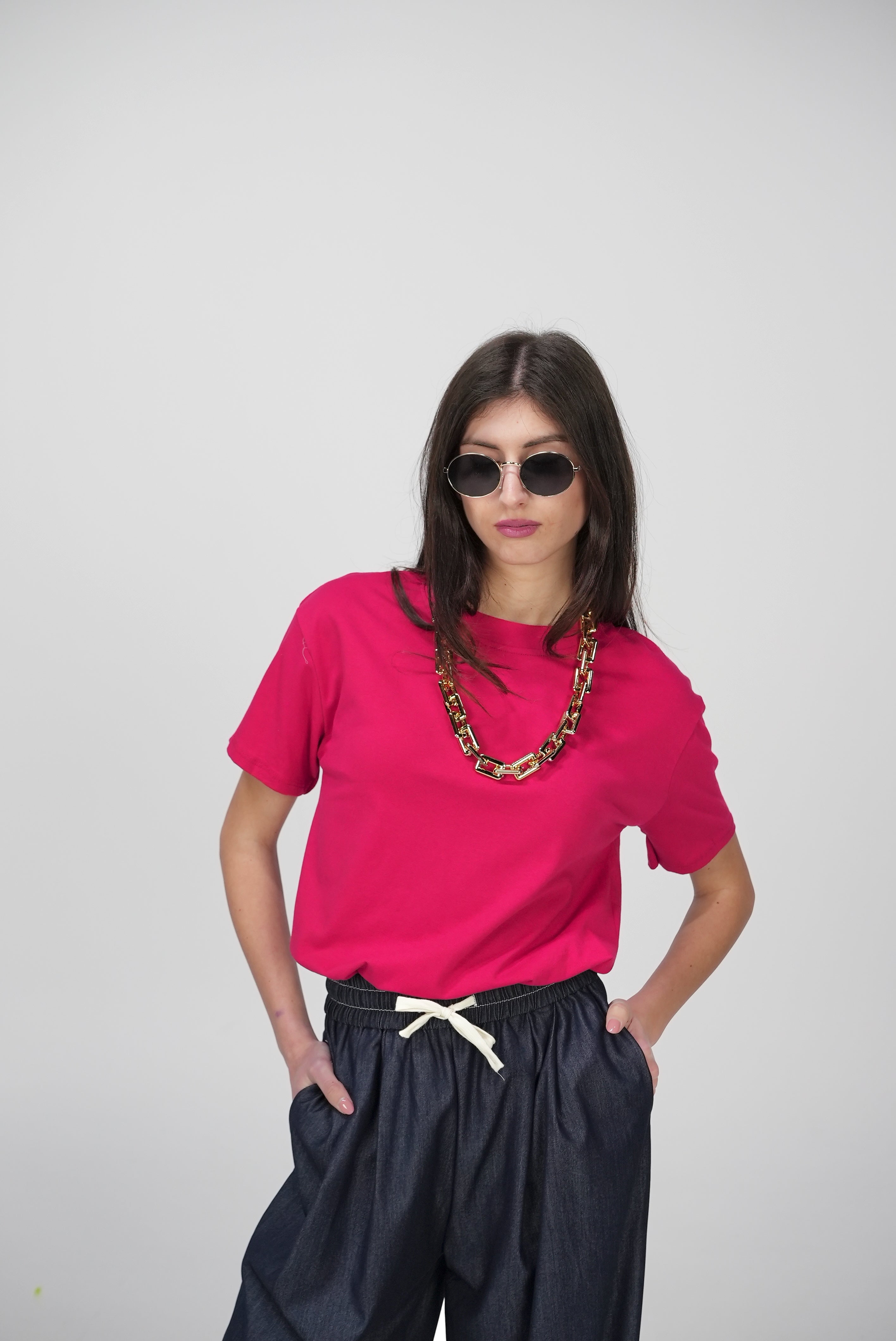 T-SHIRT CHAIN con collana catena in dotazione
