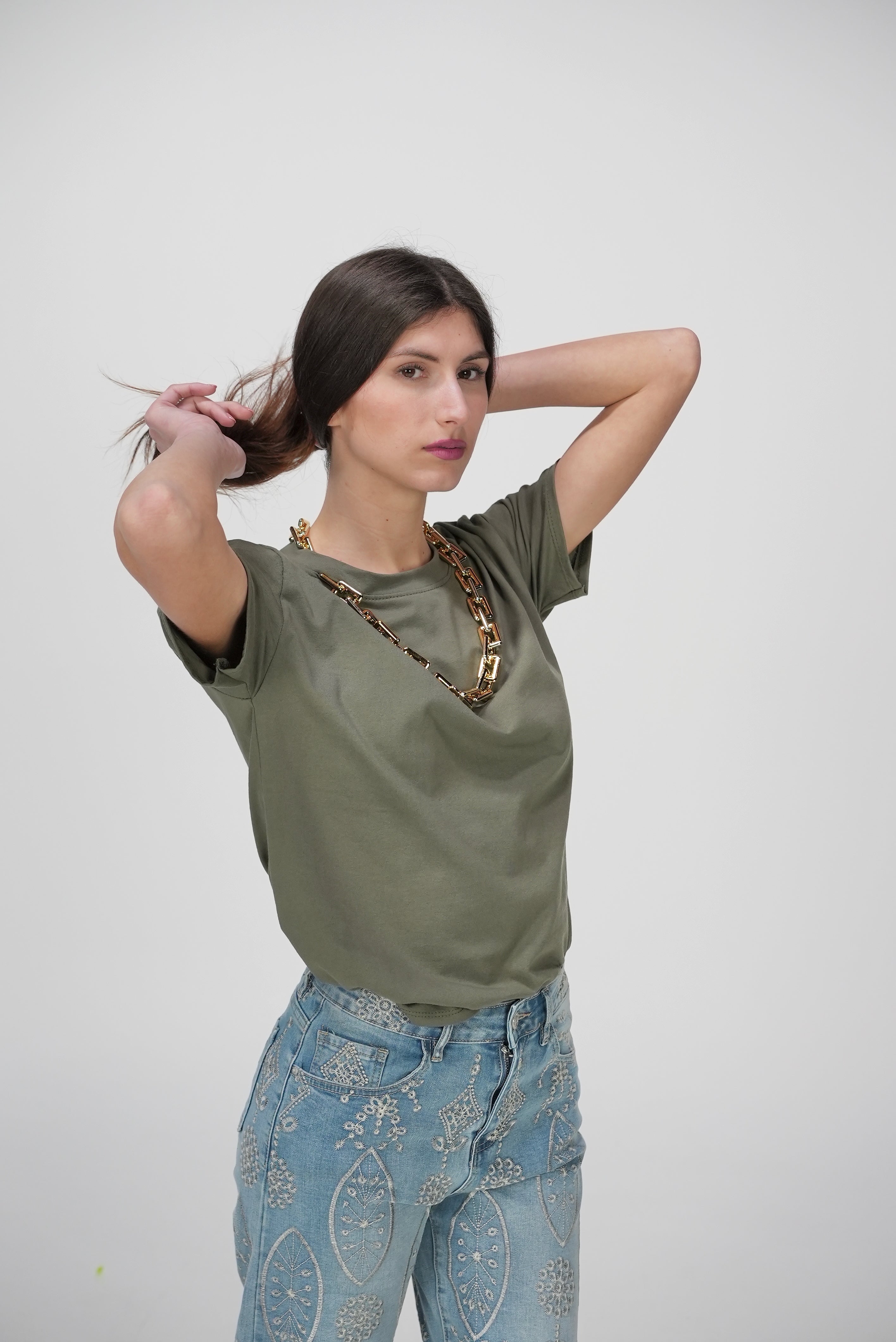 T-SHIRT CHAIN con collana catena in dotazione