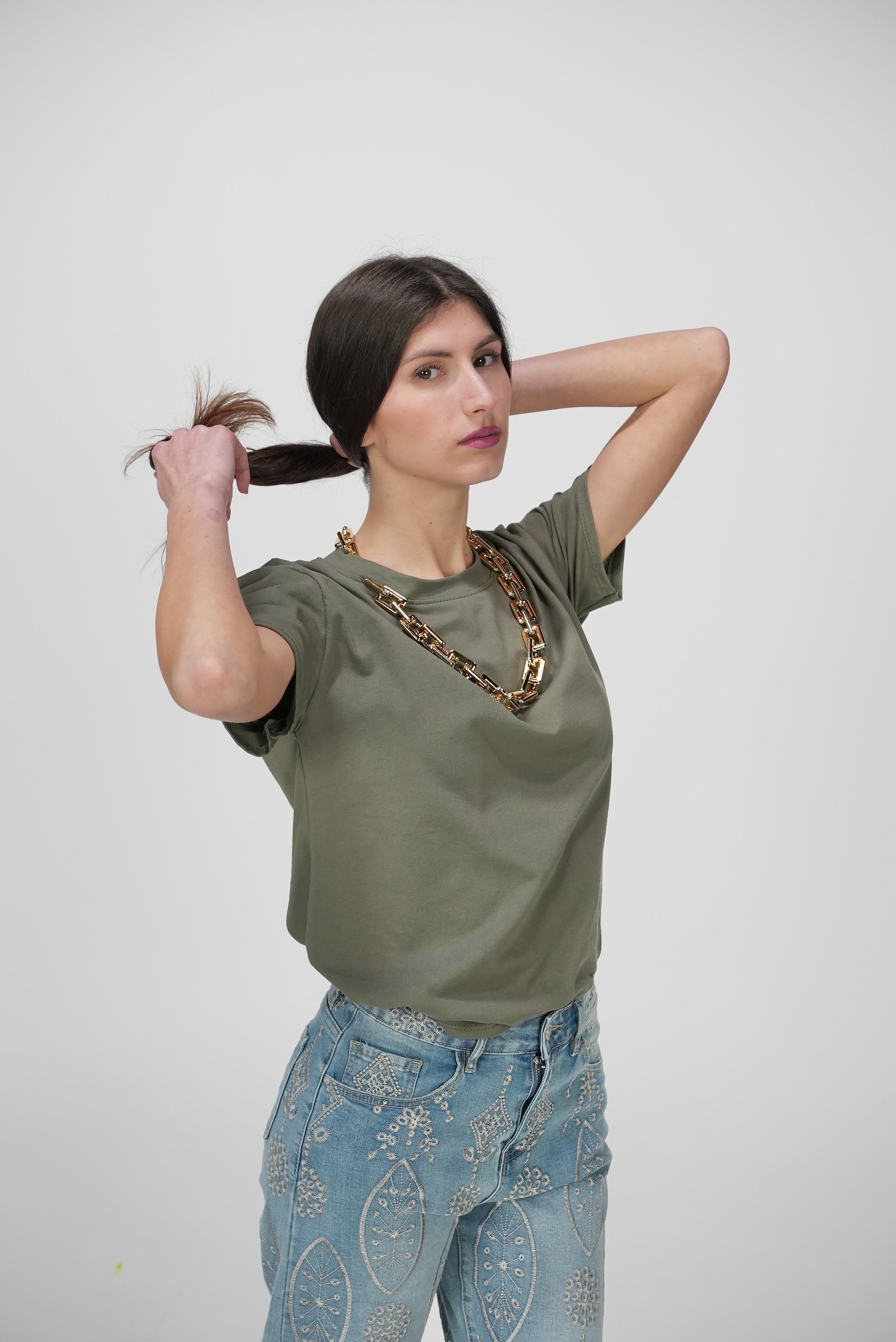 T-SHIRT CHAIN con collana catena in dotazione