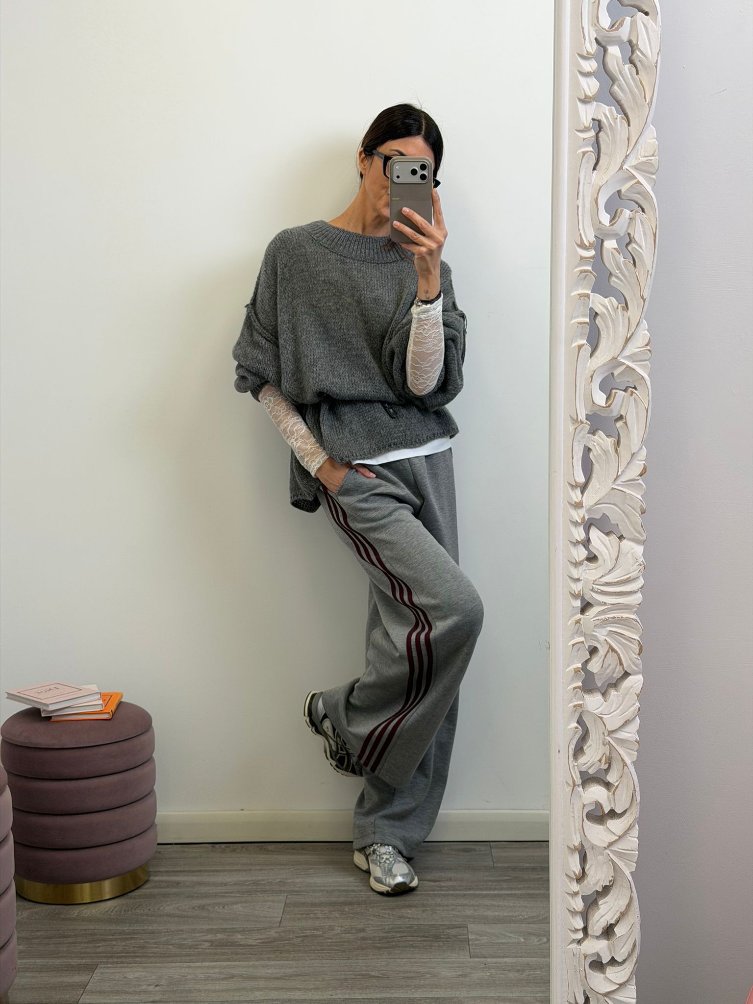 Panta Urban grigio riga burgundy