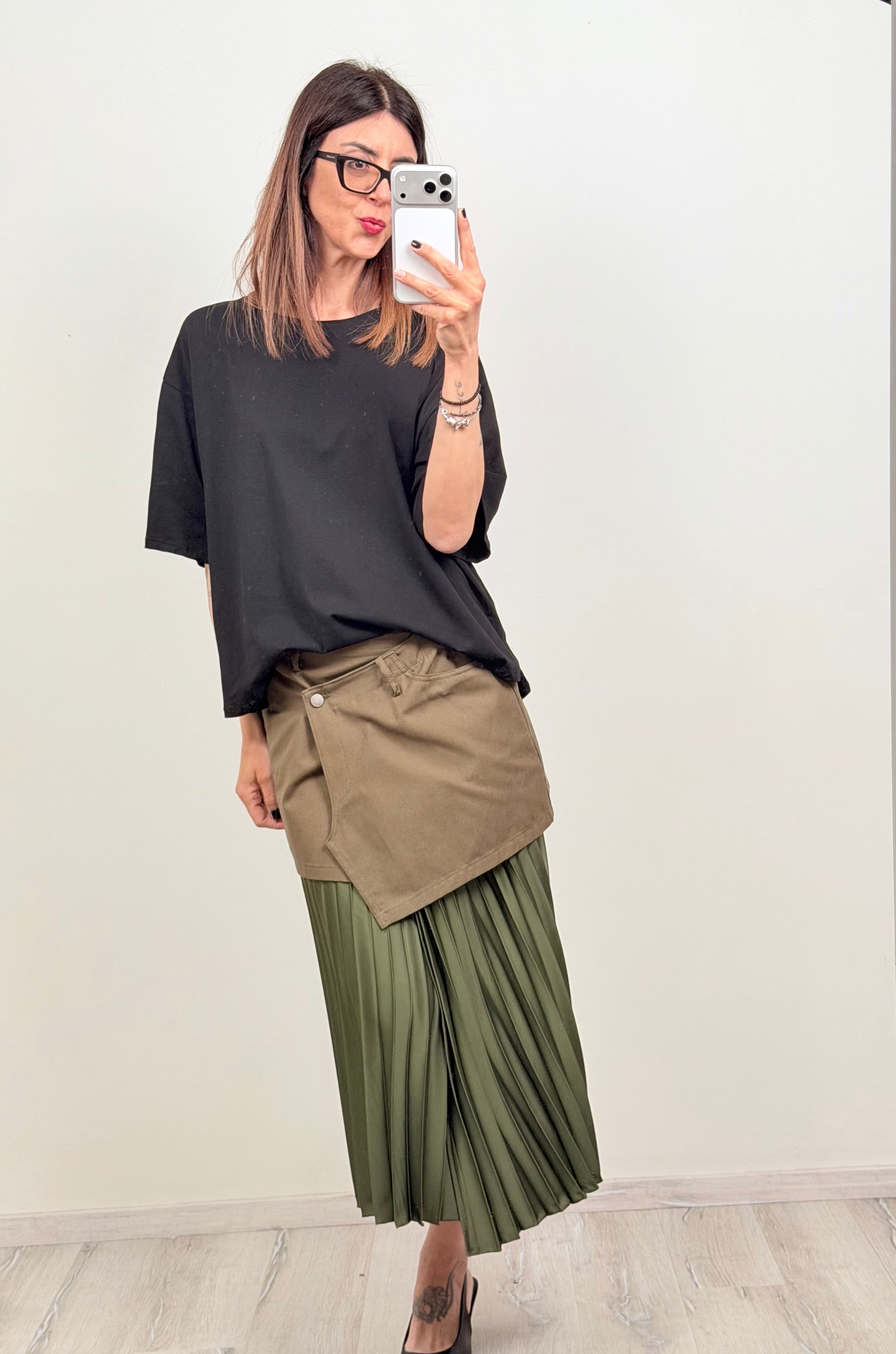 T-shirt basic over nera