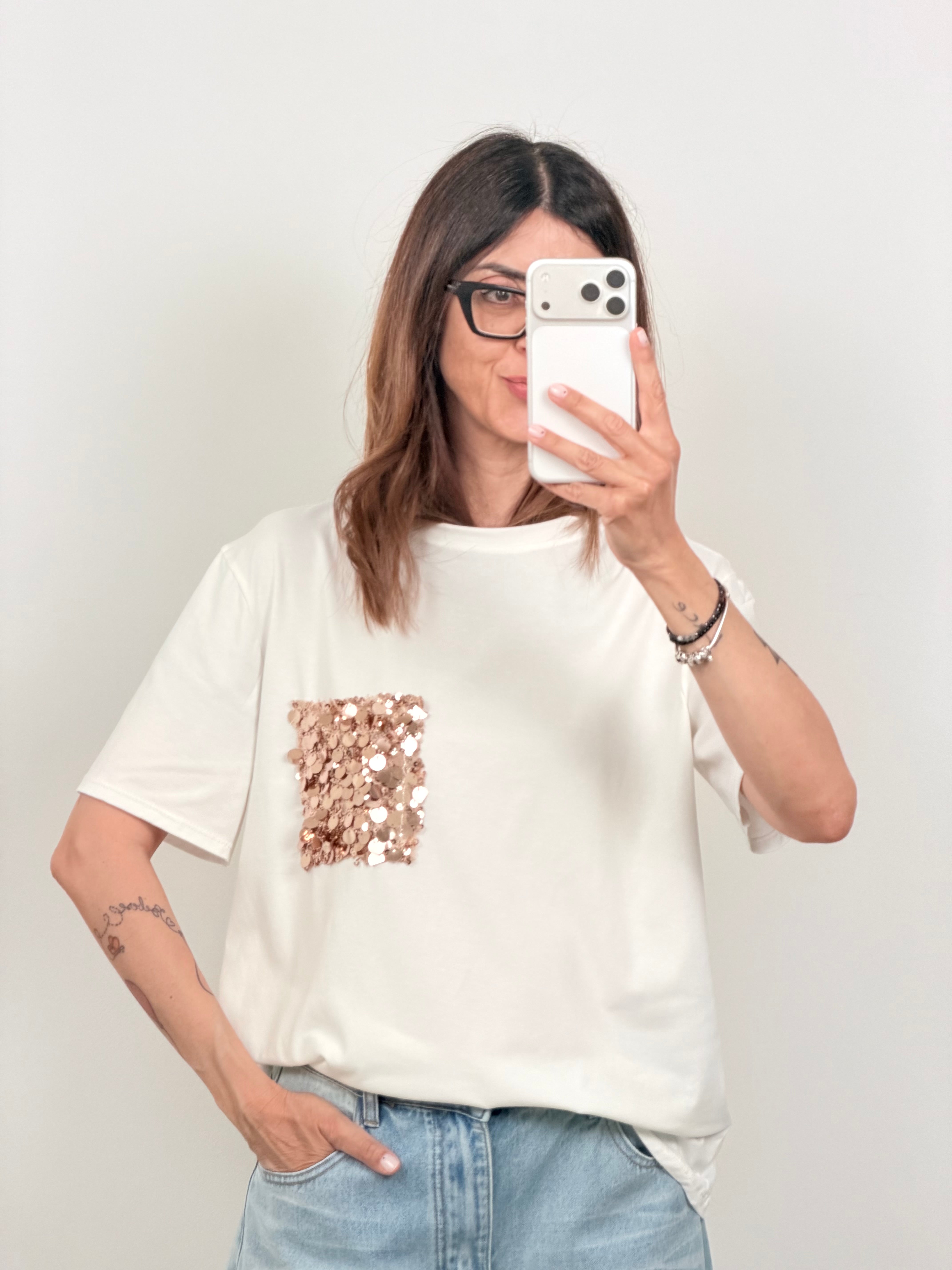 T-shirt Glowing