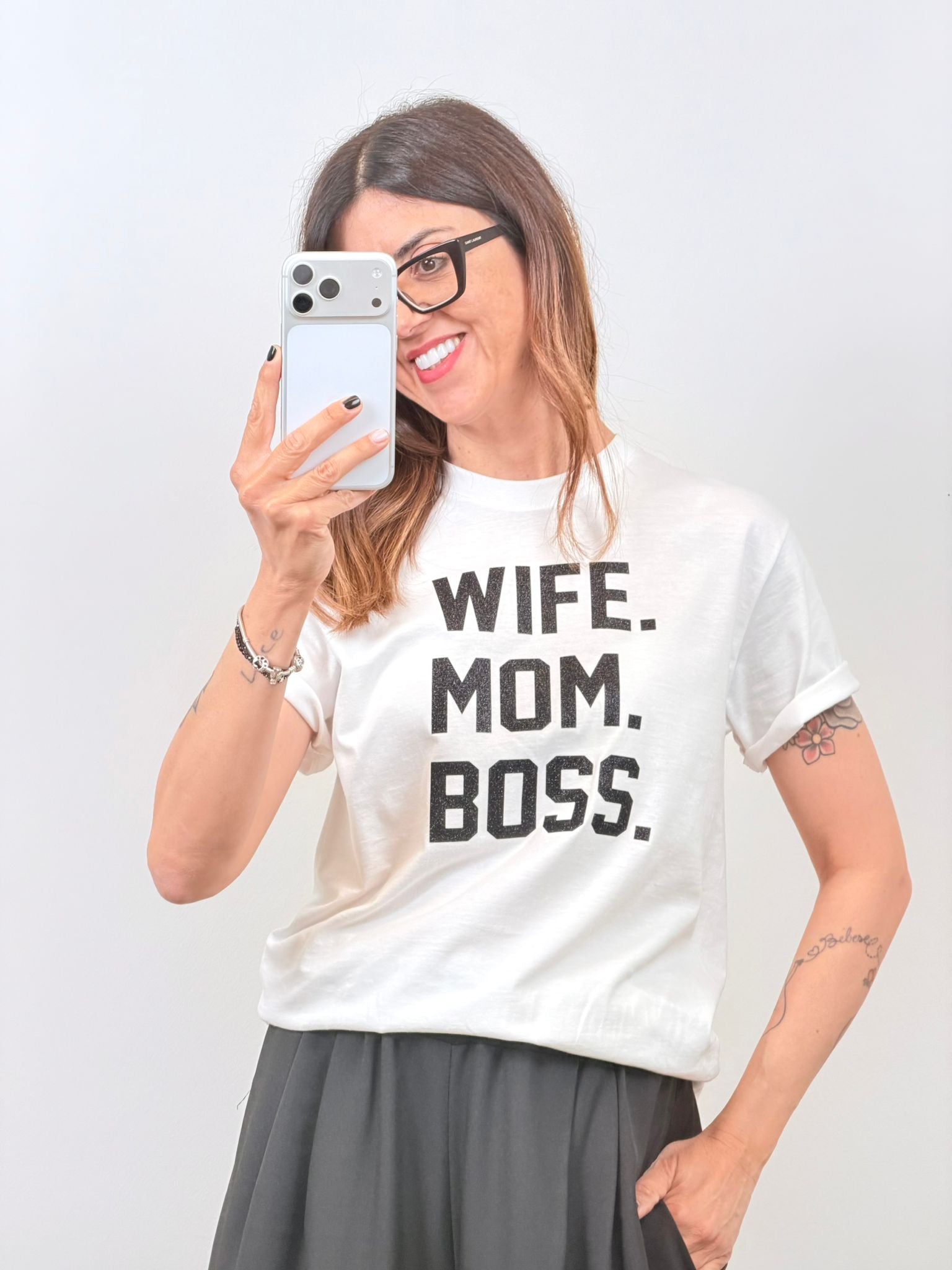 T-shirt Wife. Mom. Boss.