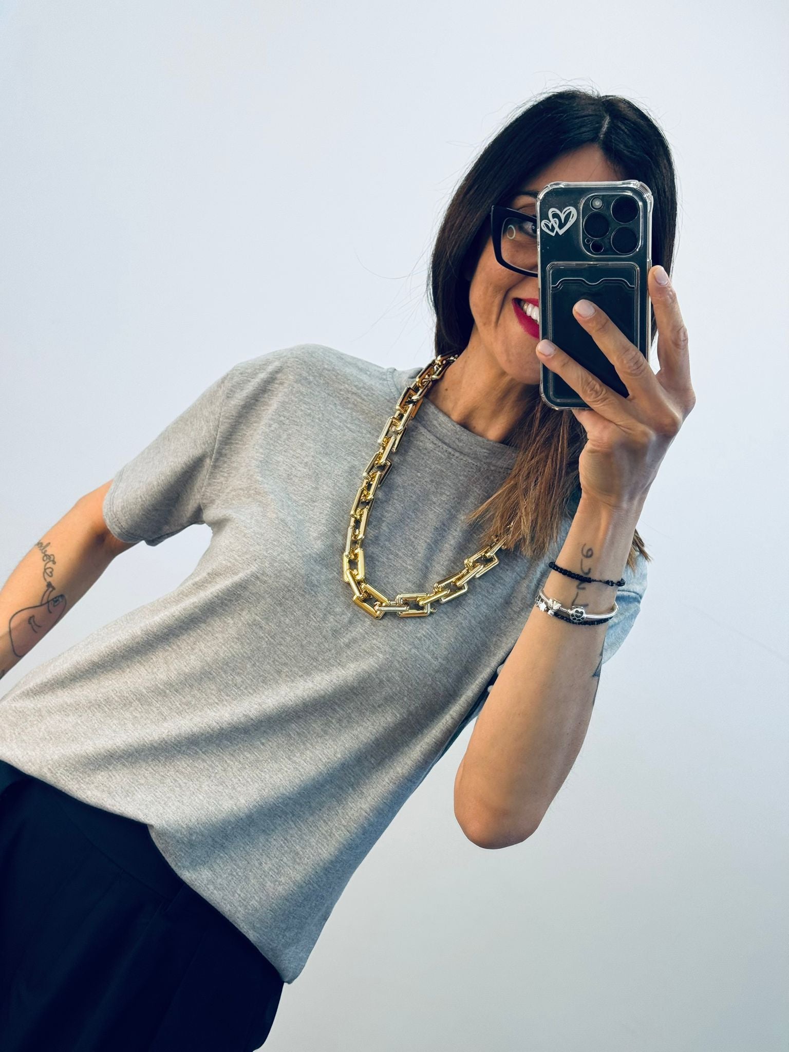 T-SHIRT CHAIN con collana catena in dotazione