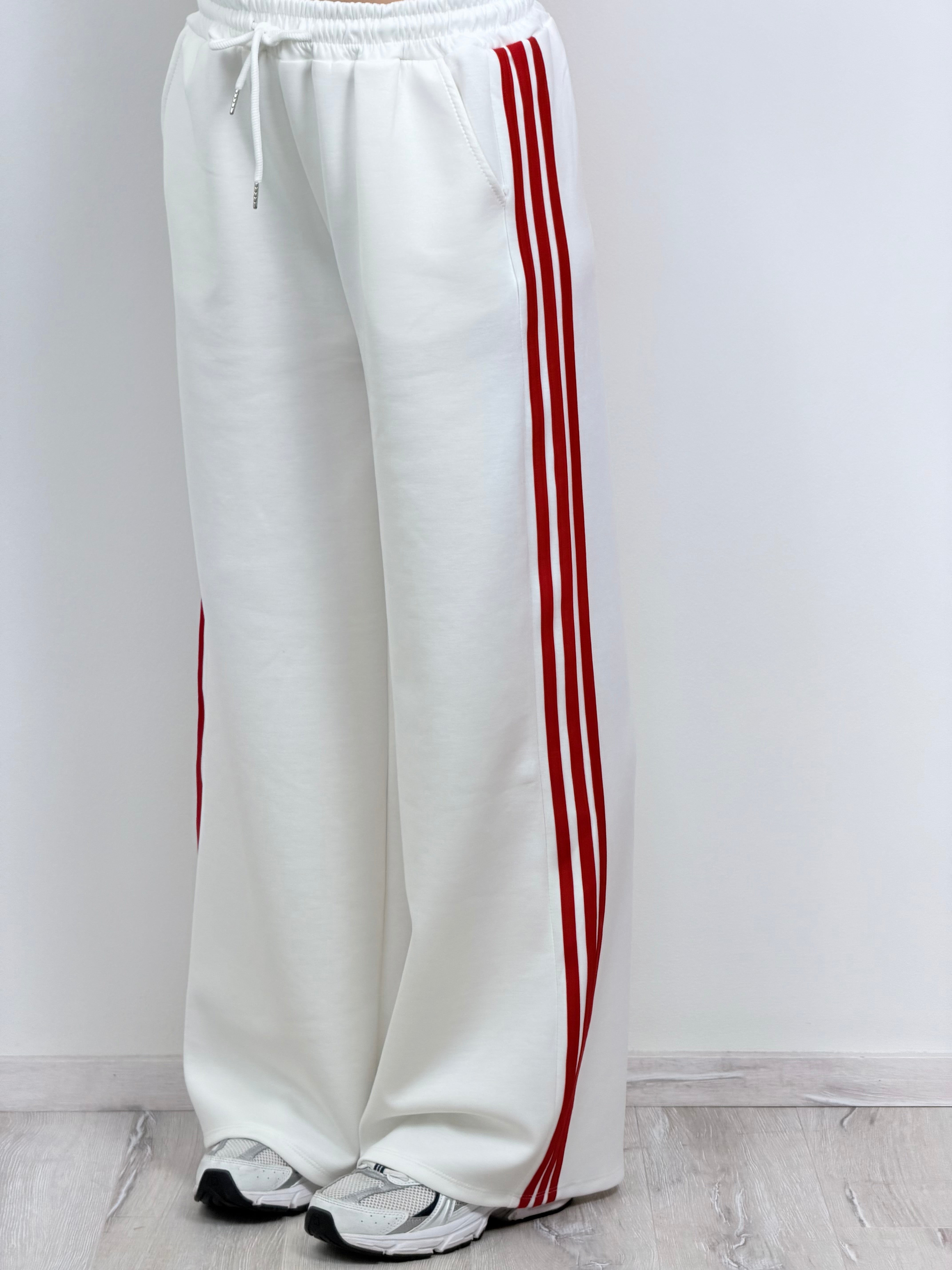 Panta Urban bianco riga rossa