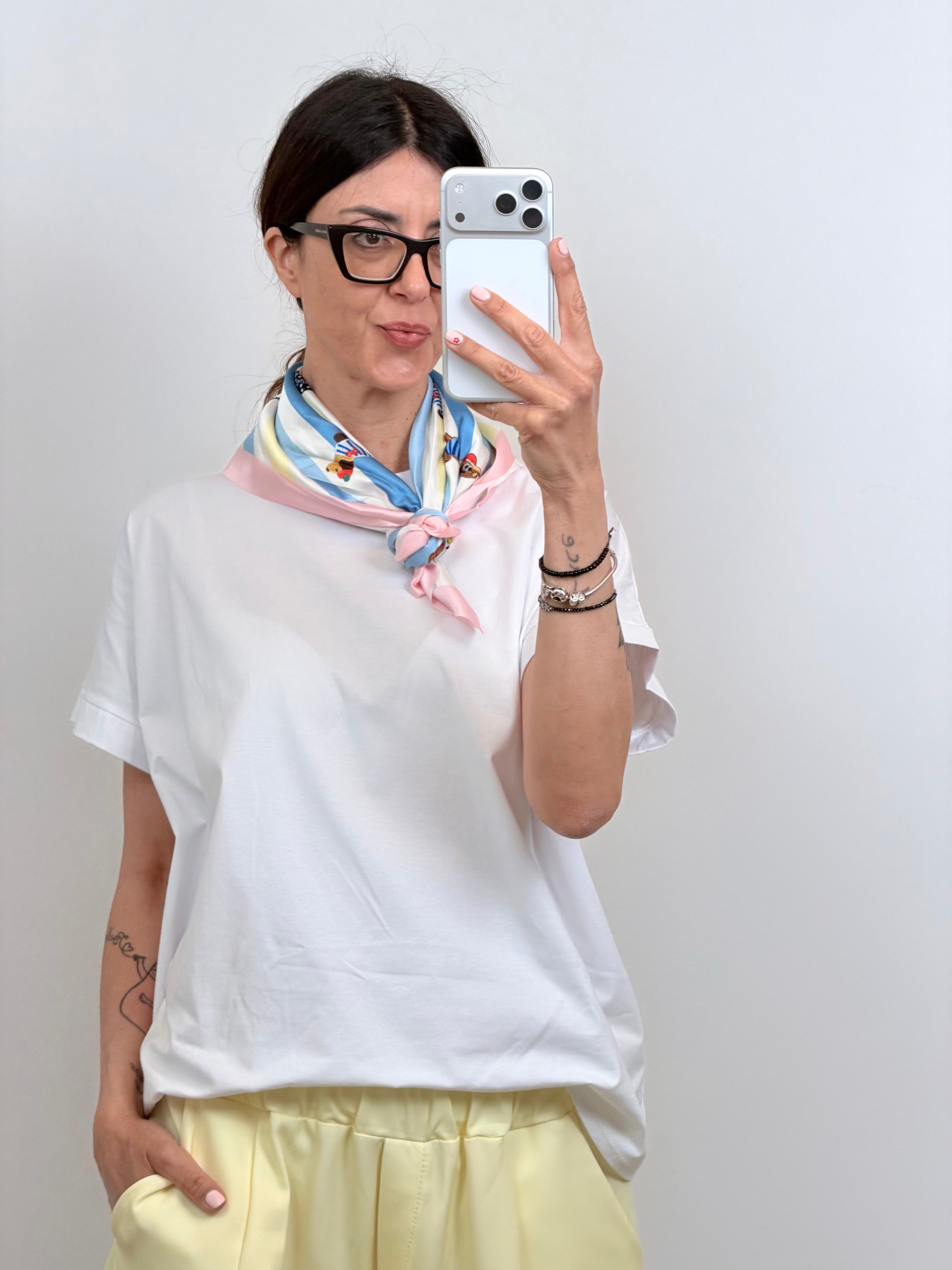 T-shirt Foulard