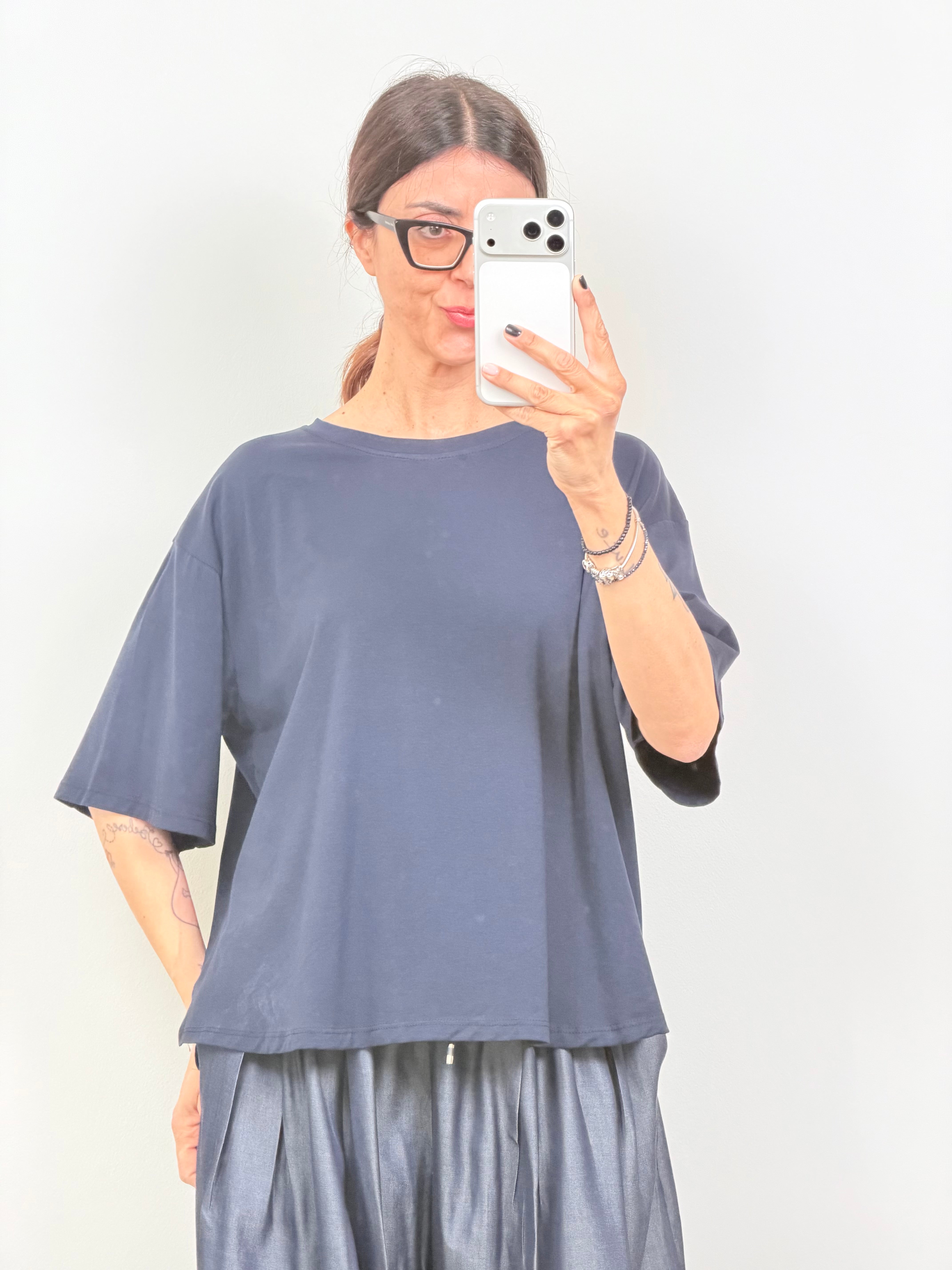 T-shirt basic over blu