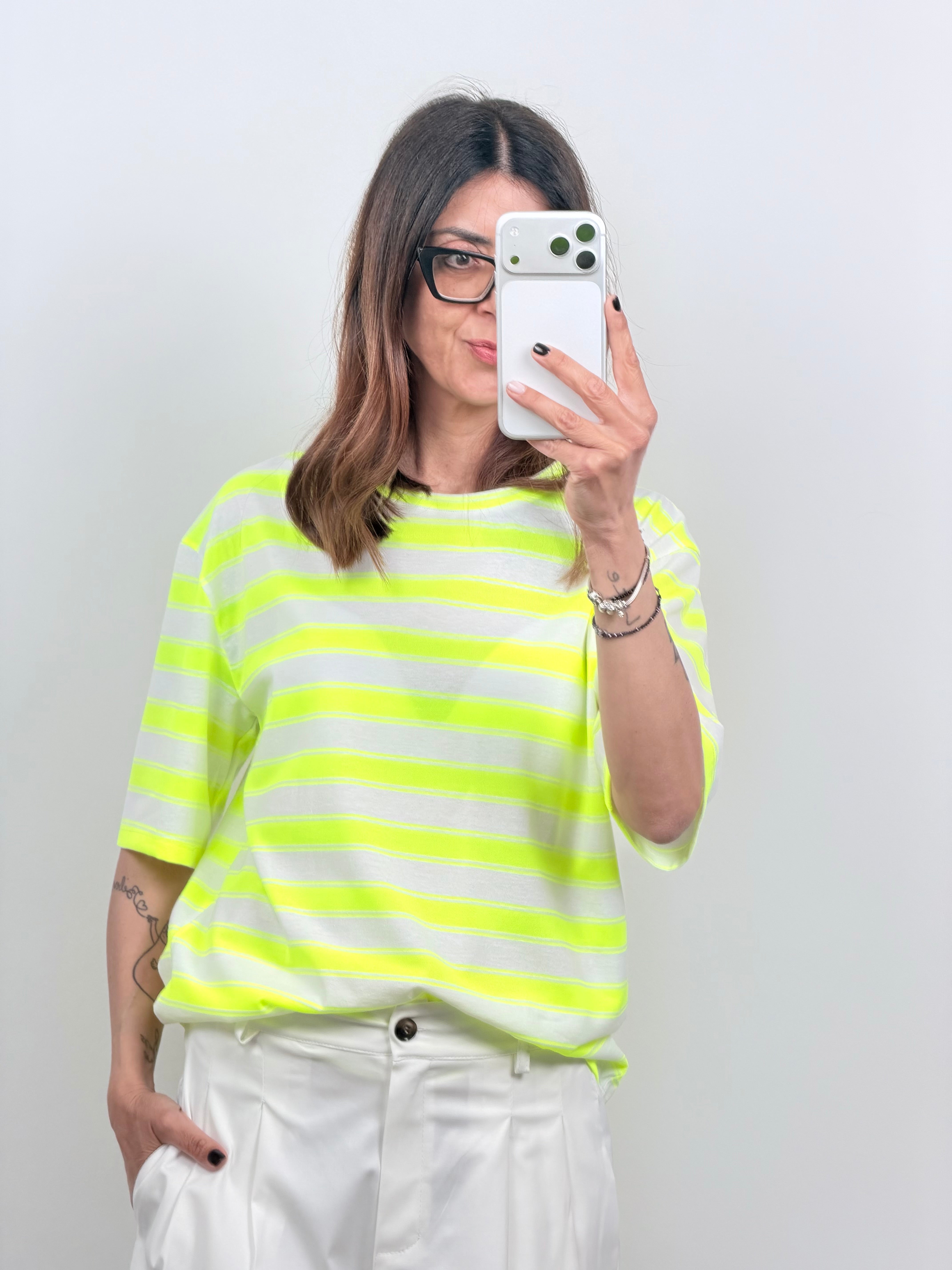 T-SHIRT FLUO by Lumina