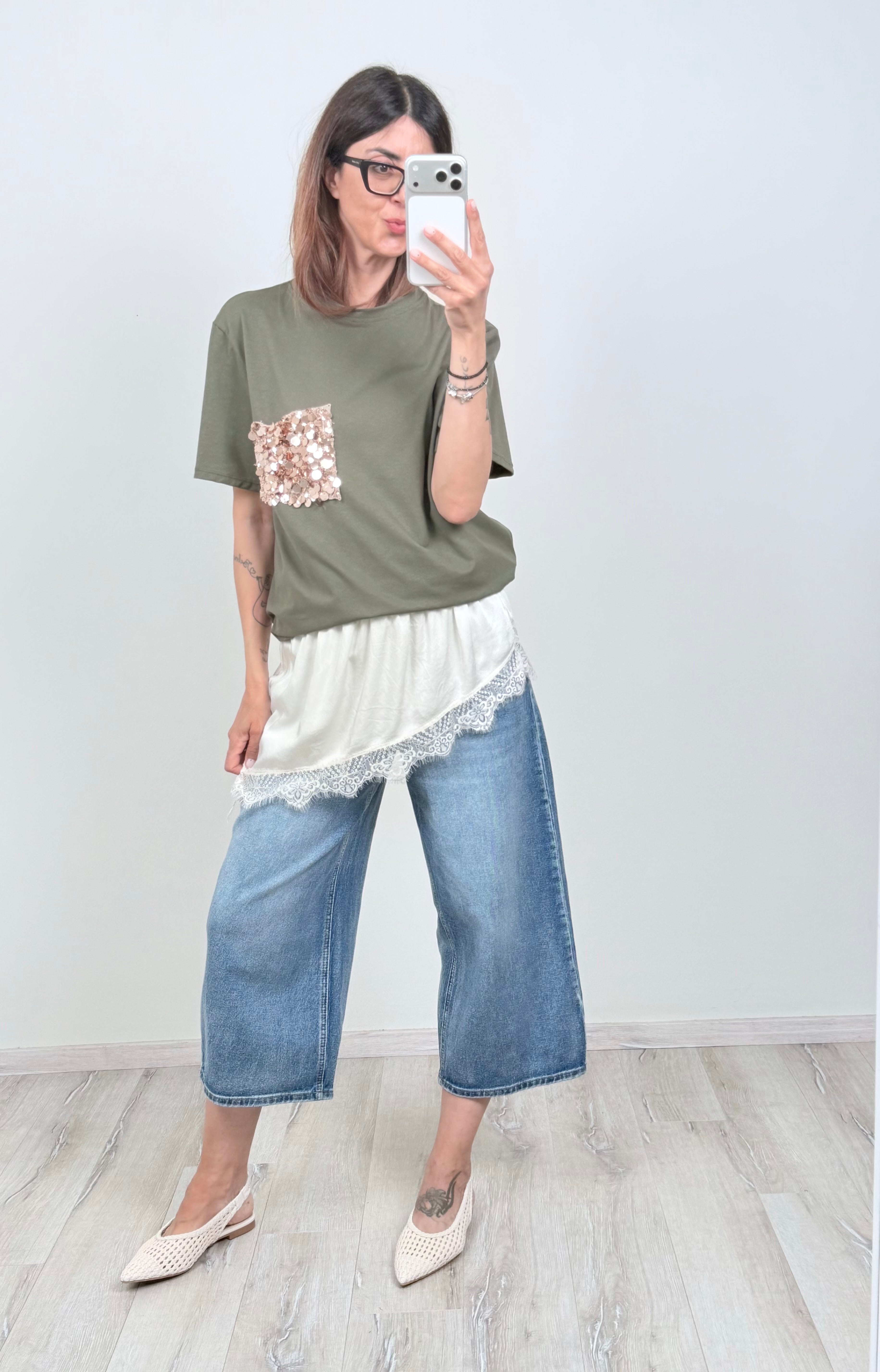 T-shirt Glowing
