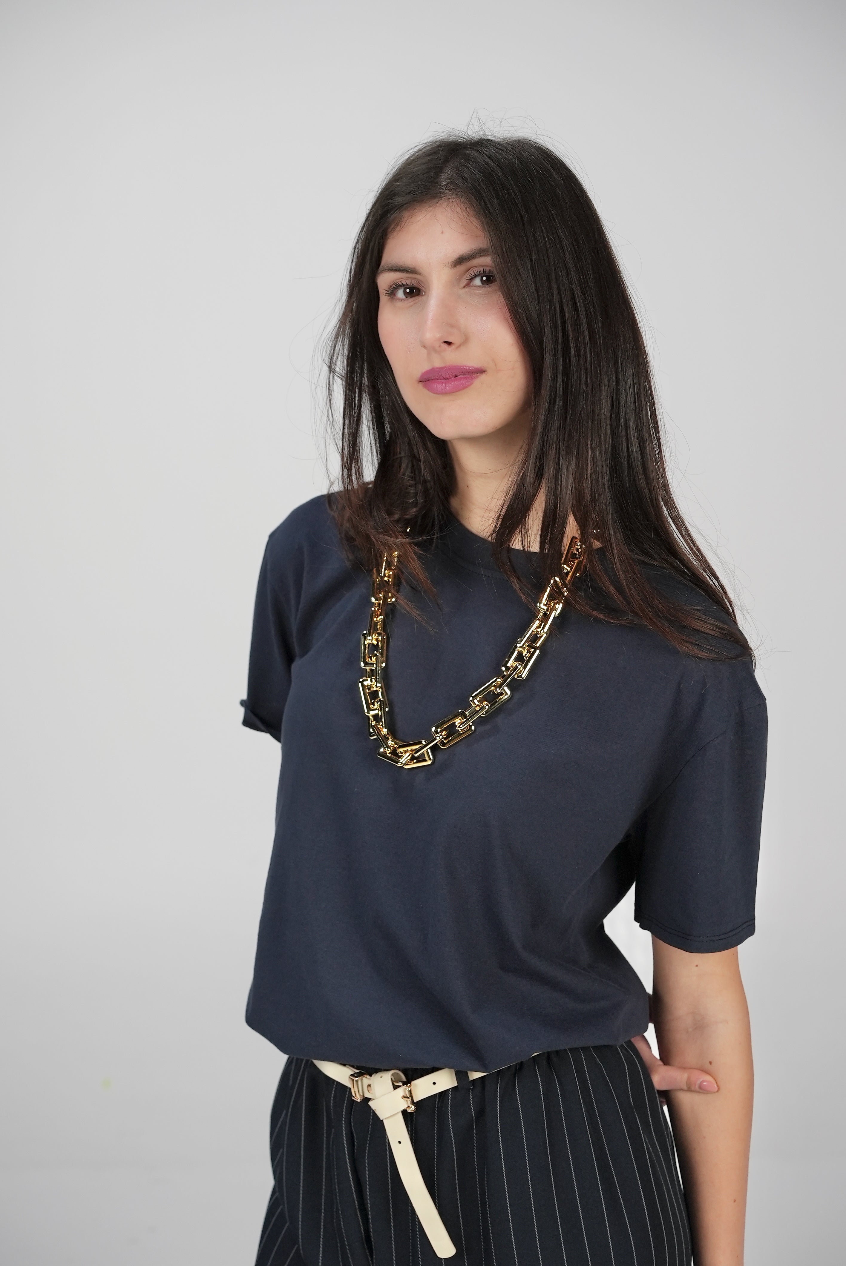 T-SHIRT CHAIN con collana catena in dotazione