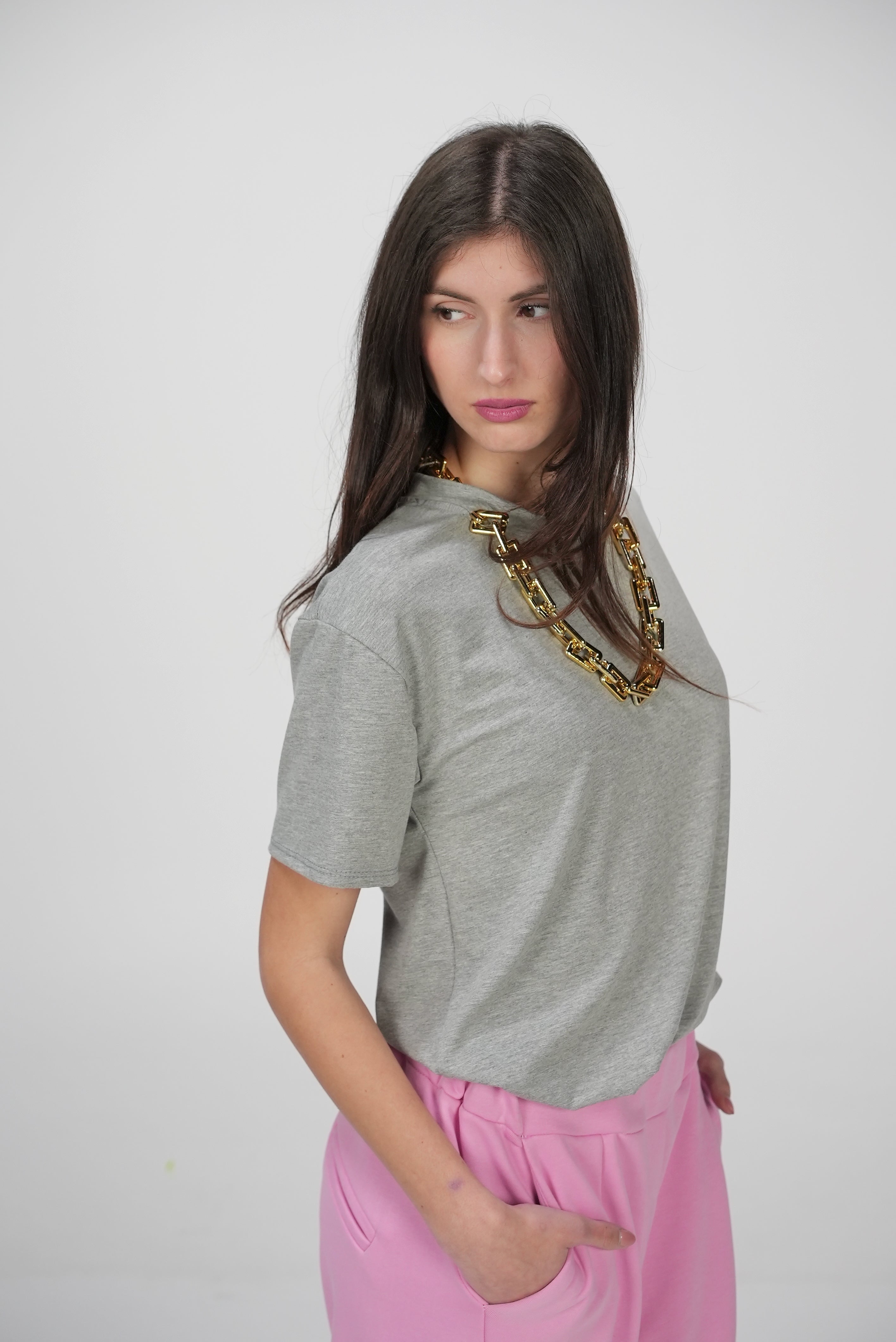 T-SHIRT CHAIN con collana catena in dotazione