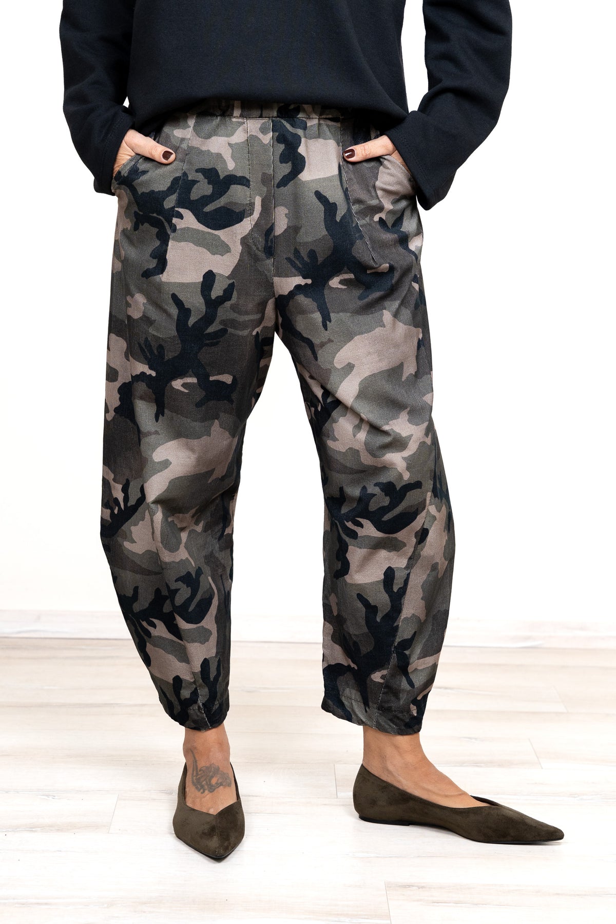Pantalone Santorini velluto mille righe CAMOU e MACU