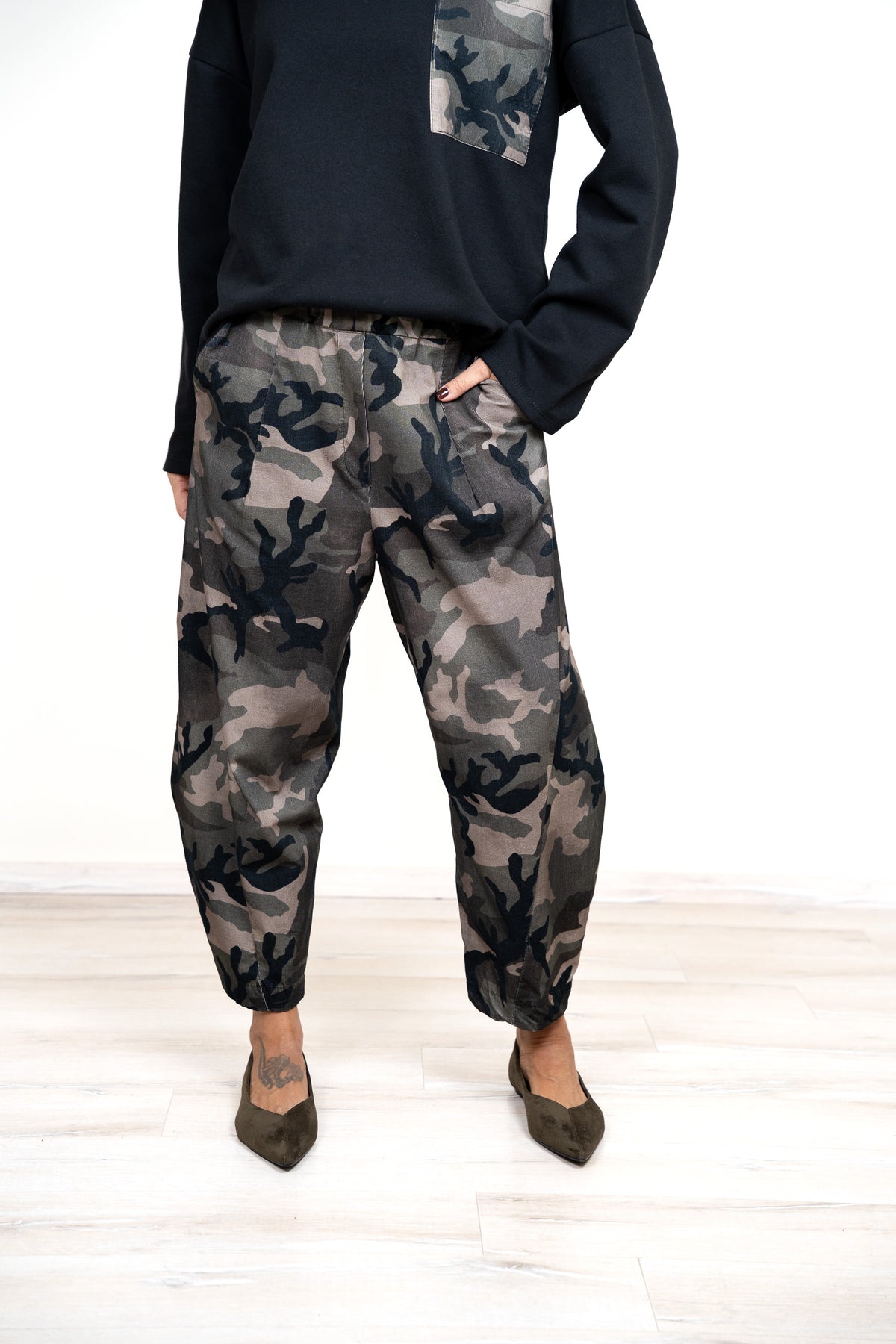 Pantalone Santorini velluto mille righe CAMOU e MACU