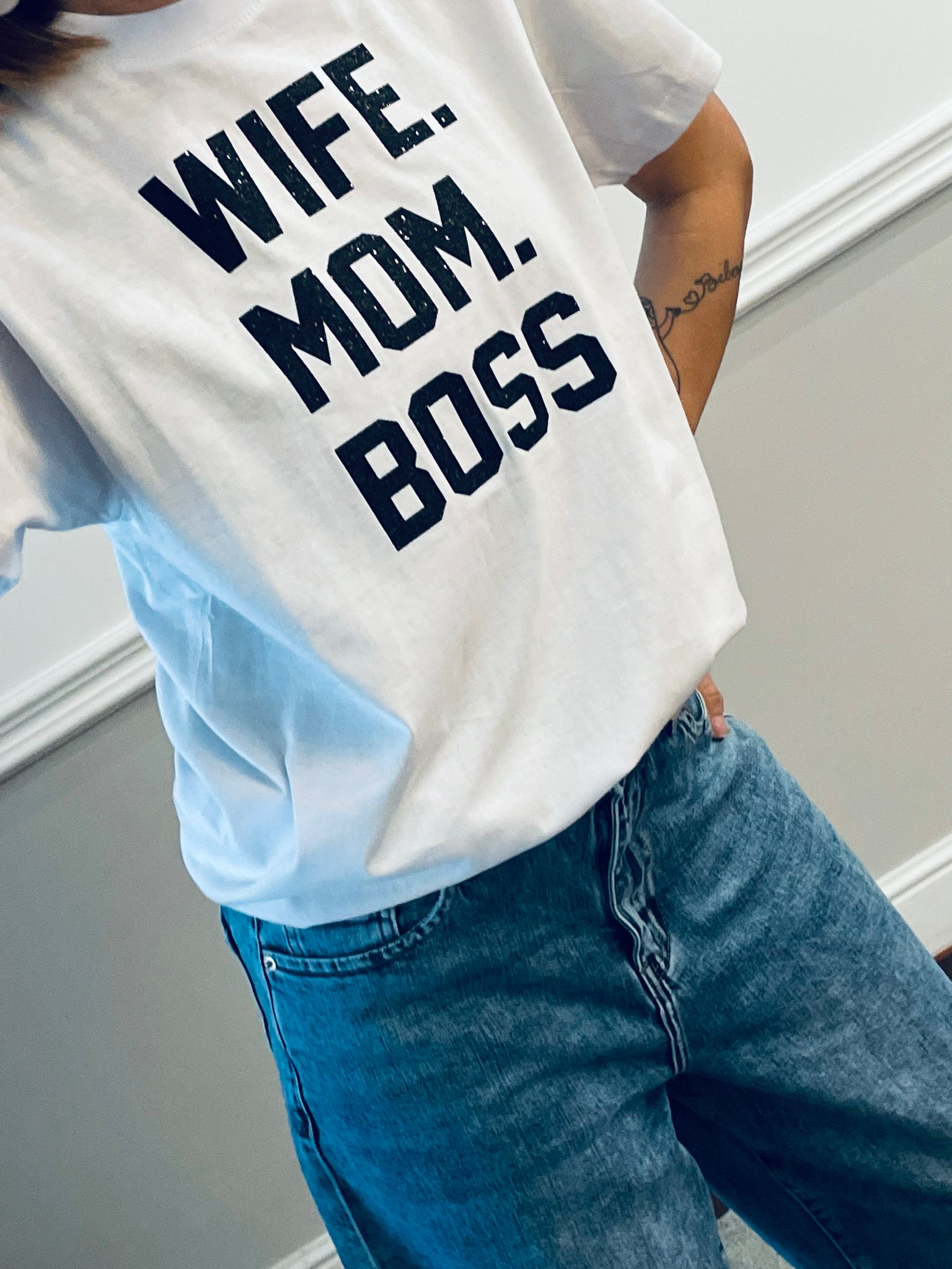 T-shirt Wife. Mom. Boss.
