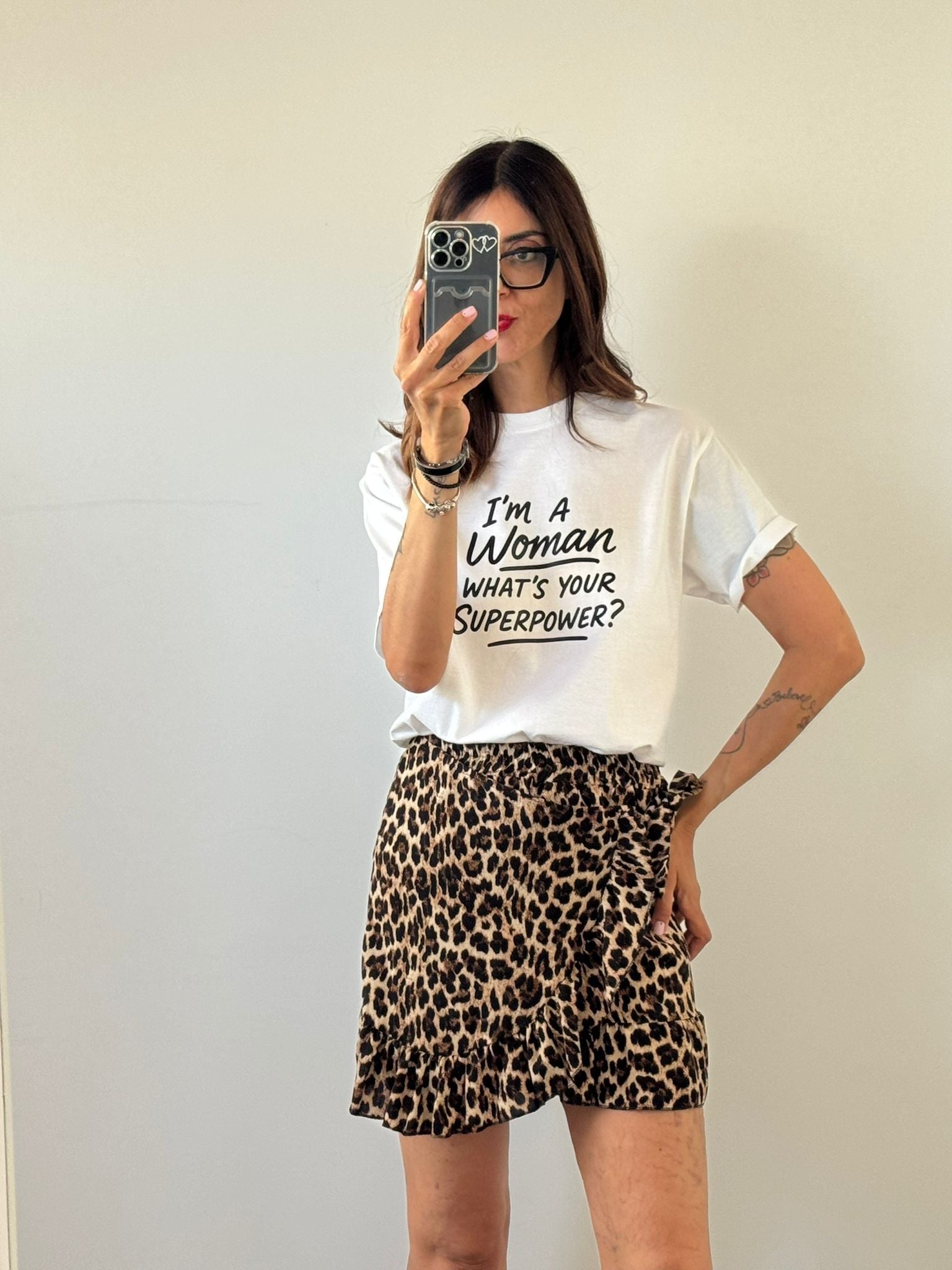 T-shirt I'M A WOMAN WHAT'S YOUR SUPERPOWER?