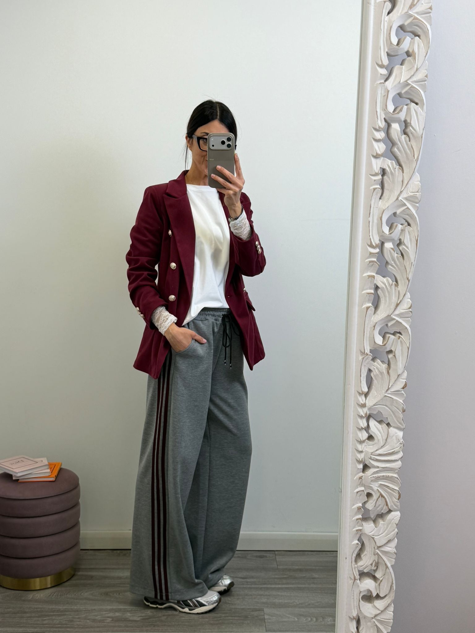 Panta Urban grigio riga burgundy