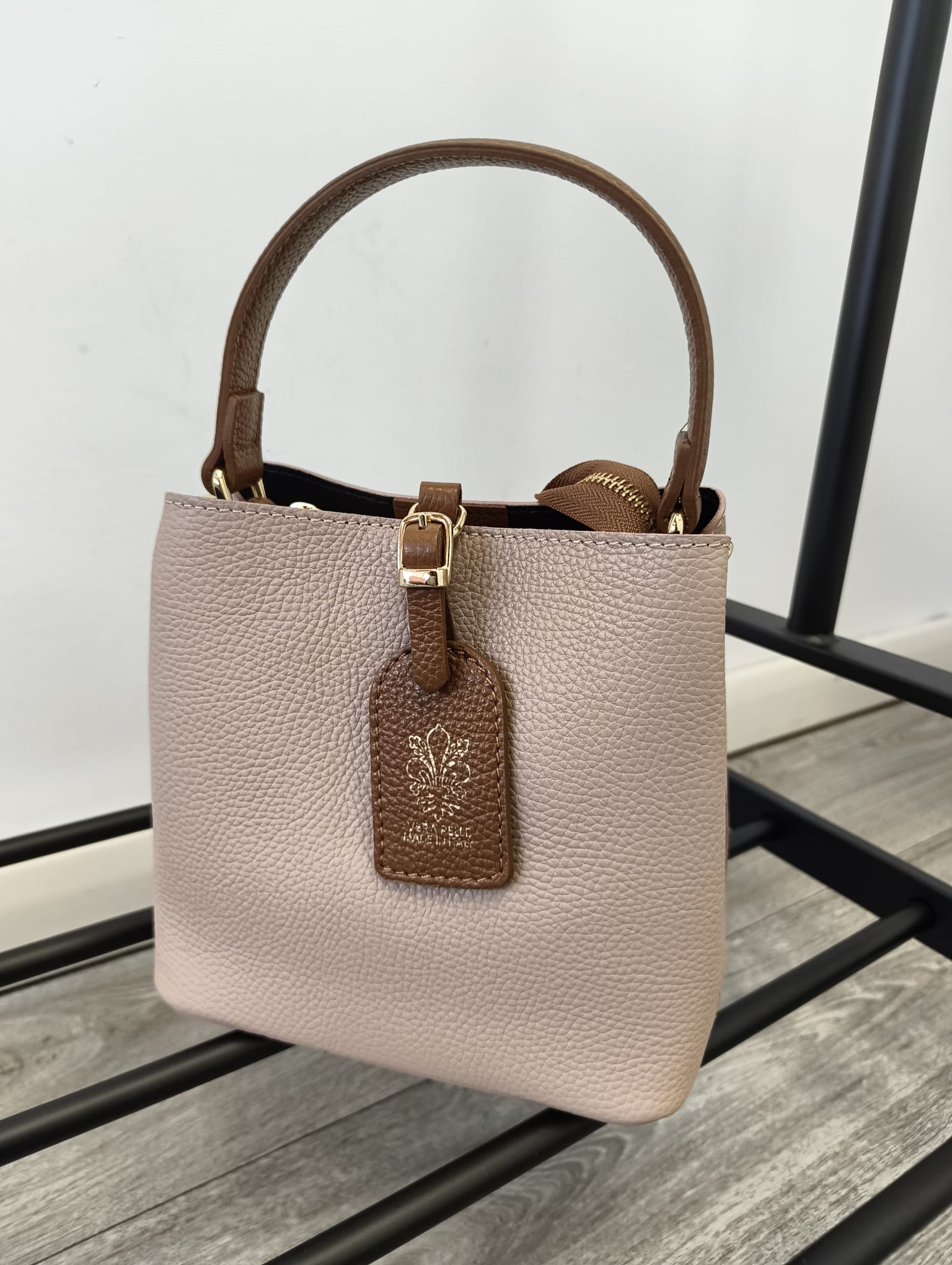 Borsa Kate