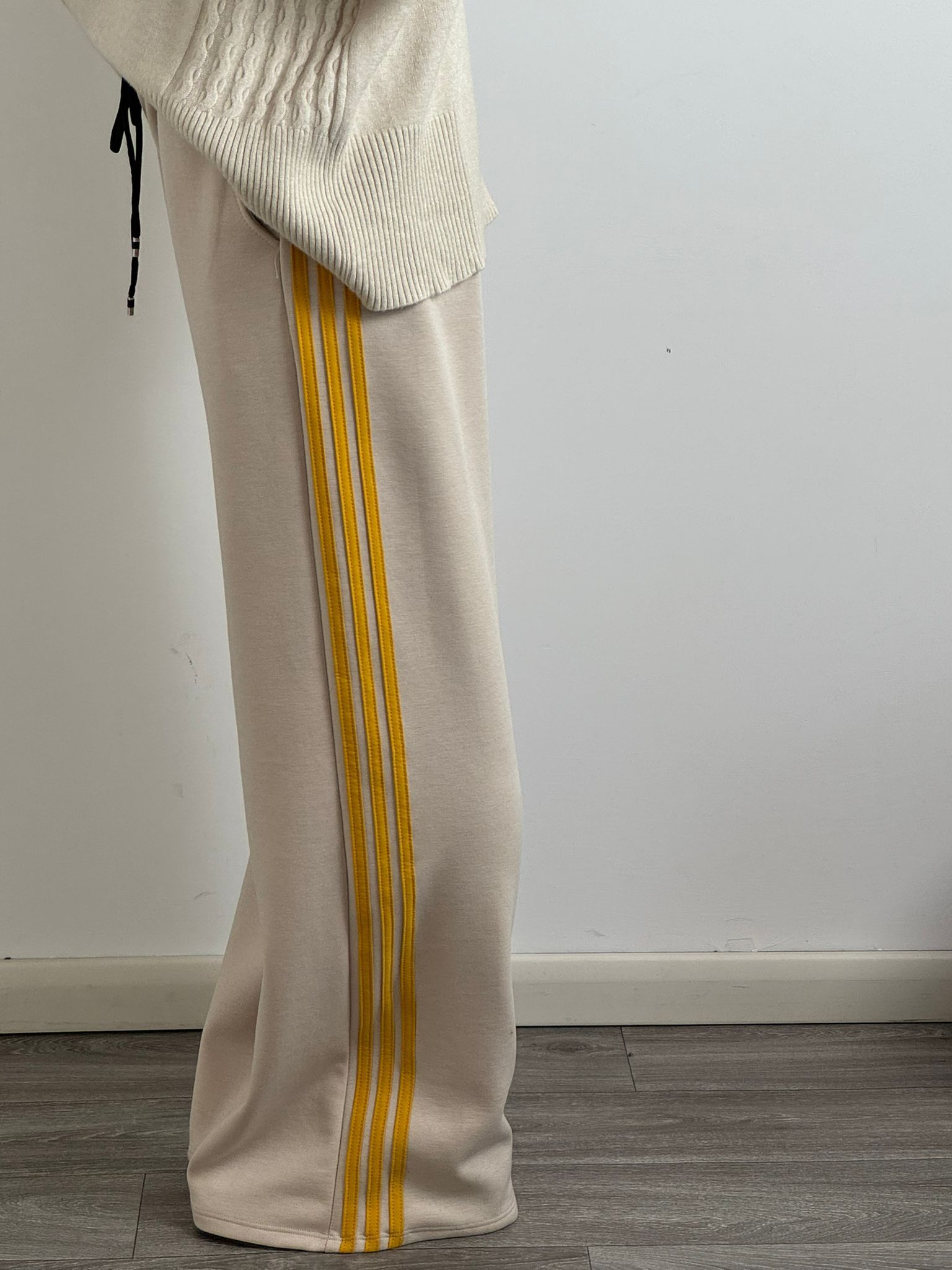 Panta Urban burro riga gialla