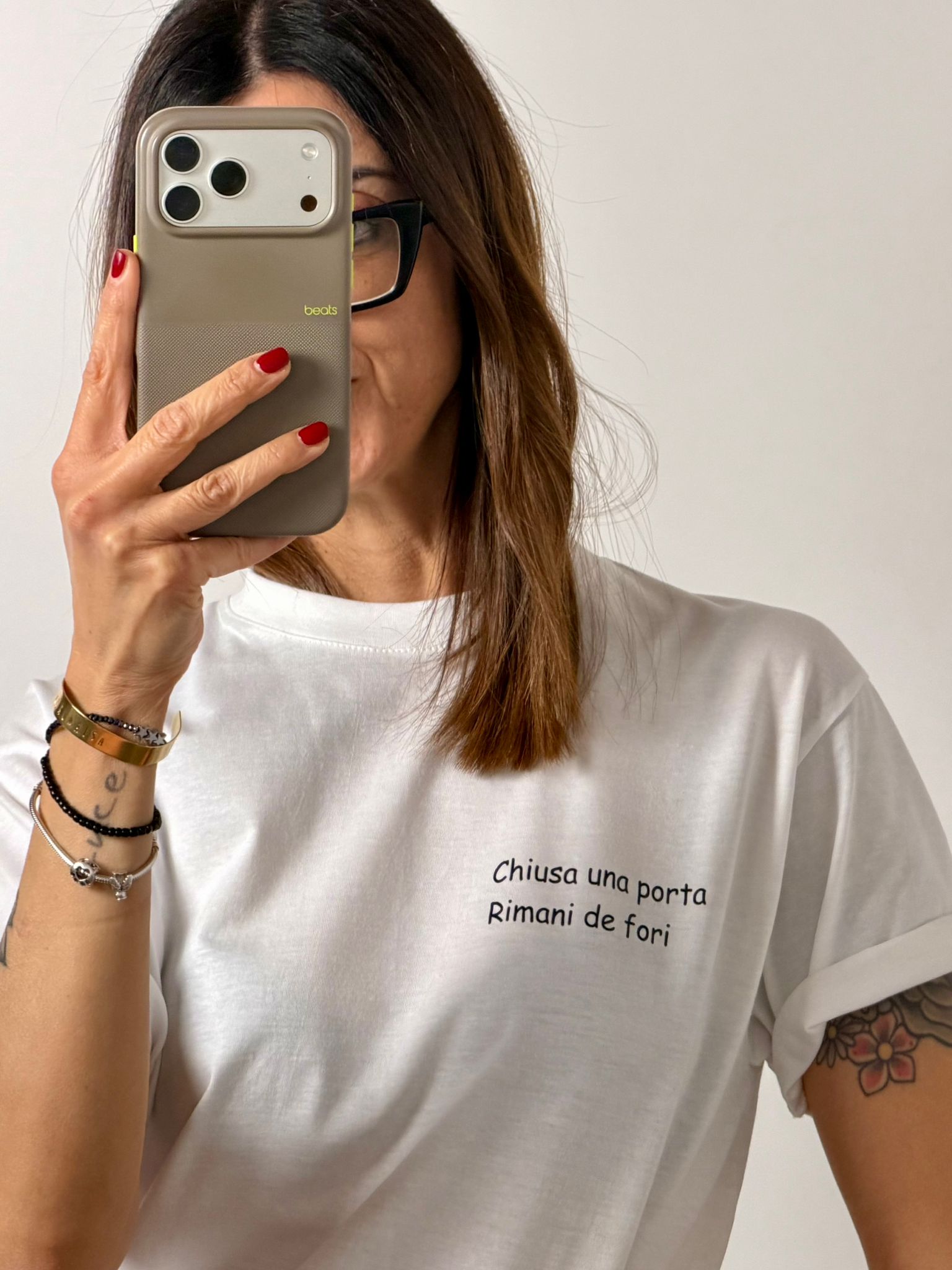 T-shirt Chiusa una porta rimani de fori